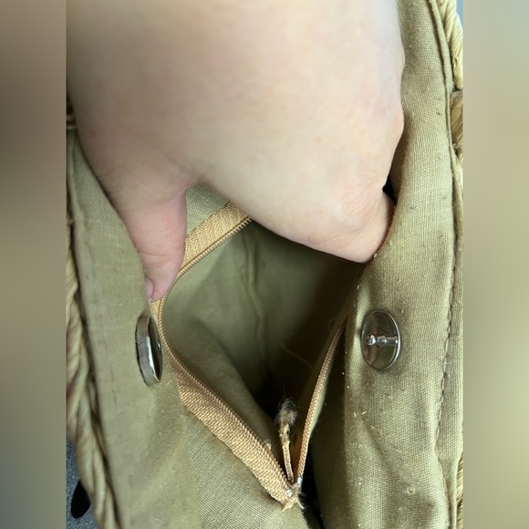 Embroidered Straw Tote Bag - Picture 2 of 9